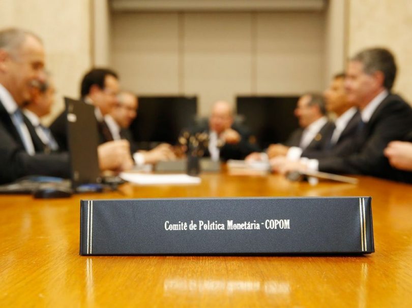 Após 16 meses do último corte, Copom deve voltar a reduzir nesta quarta-feira a taxa básica de juros